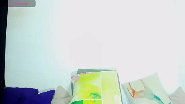 alexandrasexy32 online show from June 16, 2026, 2:00 am