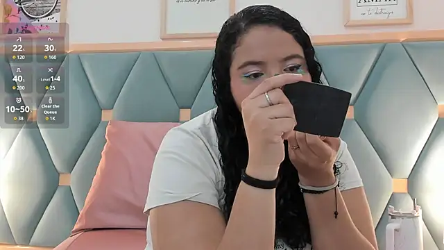 Snapshot of isabella_walton chatting on October 31, 2025, 11:18 am isabella walton online show from October 31, 2025, 11:18 am