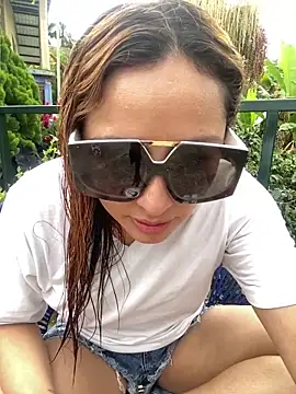 Snapshot of Keittly_ chatting on February 21, 2025, 10:04 pm Keittly online show from February 21, 2025, 10:04 pm