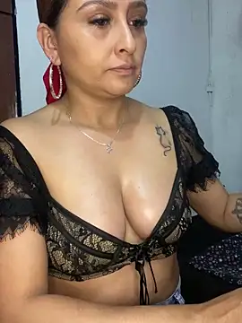 Snapshot of Keittly_ chatting on February 18, 2025, 9:43 am Keittly online show from February 18, 2025, 9:43 am