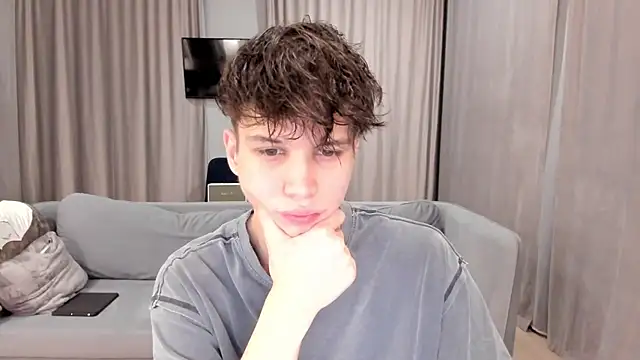 Im Shine Guy online show from December 26, 2024, 8:00 pm