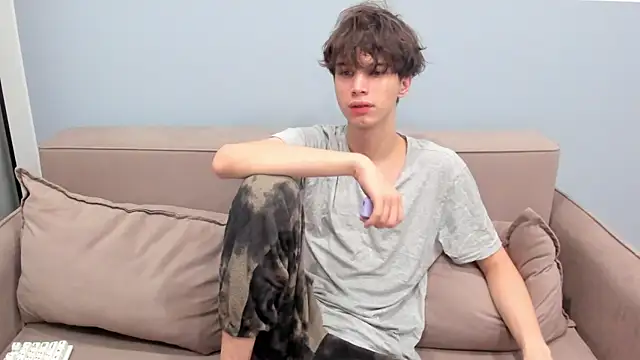 Im Shine Guy online show from November 13, 2025, 6:28 am