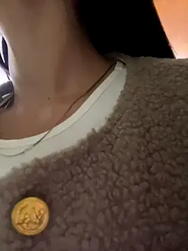 Snapshot of Lolitacooper chatting on October 19, 2025, 8:55 pm Lolitacooper online show from October 19, 2025, 8:55 pm