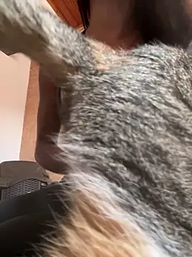 Snapshot of Lolitacooper chatting on November 16, 2025, 9:19 pm Lolitacooper online show from November 16, 2025, 9:19 pm