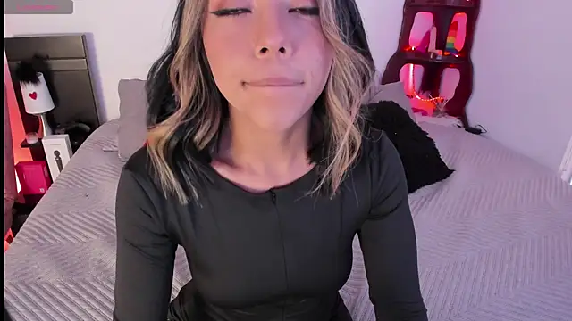 AndreaVelasco online show from February 26, 2026, 8:42 pm