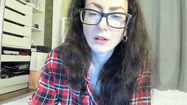 Baby Jewel online show from October 22, 2025, 10:15 am