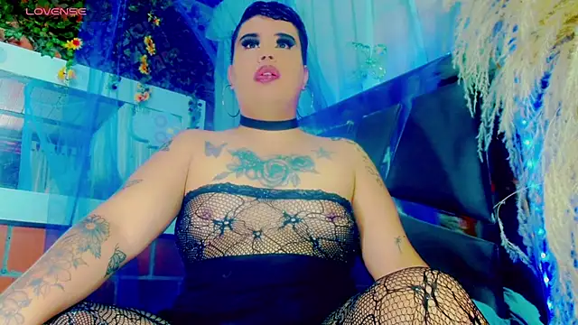 Snapshot of nauthyvalentina chatting on April 15, 2026, 1:37 pm nauthyvalentina online show from April 15, 2026, 1:37 pm