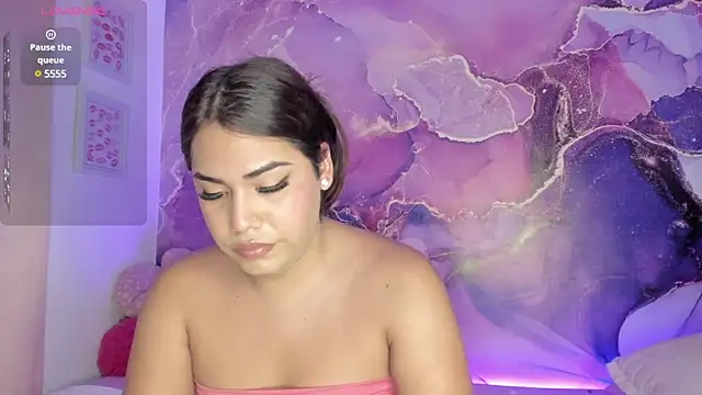 mishelbubblee online show from March 12, 2025, 4:19 am