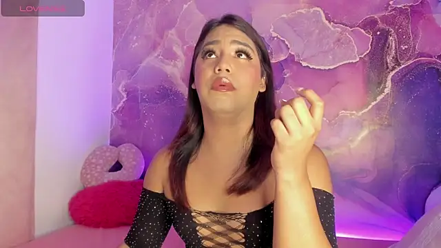 mishelbubblee online show from January 27, 2025, 7:24 pm