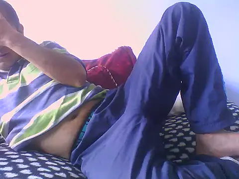 yazforeSolo online show from November 30, 2025, 4:19 pm