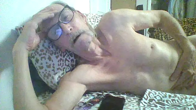 friendlychat1 online show from October 2, 2025, 12:36 am