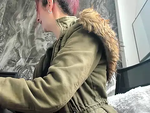 Snapshot of catt_evans1 chatting on December 28, 2024, 5:03 pm catt evans1 online show from December 28, 2024, 5:03 pm