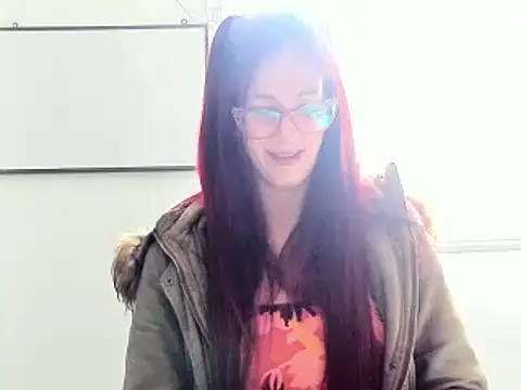 Snapshot of catt_evans1 chatting on January 2, 2025, 7:18 pm catt evans1 online show from January 2, 2025, 7:18 pm