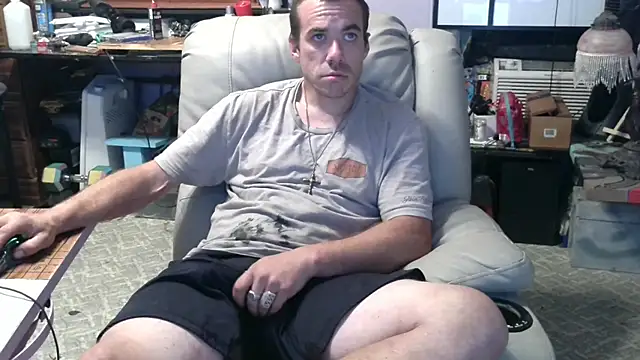 Snapshot of ScubaStevex chatting on October 16, 2025, 2:42 am ScubaStevex online show from October 16, 2025, 2:42 am