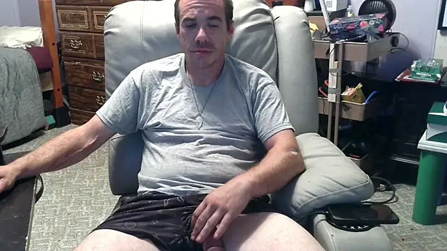 Snapshot of ScubaStevex chatting on October 26, 2025, 6:58 am ScubaStevex online show from October 26, 2025, 6:58 am