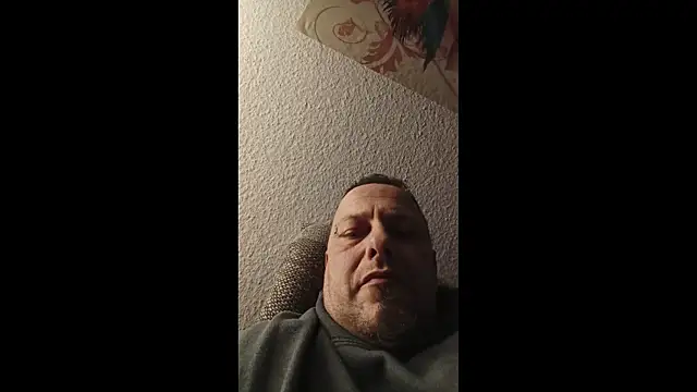 ich411983 online show from November 9, 2025, 9:52 pm