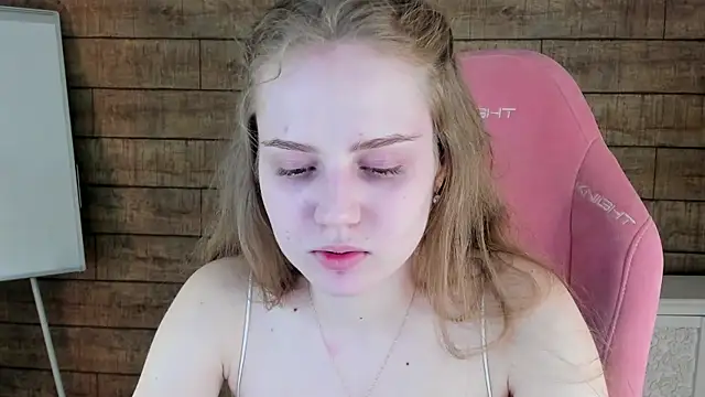 SelinSwarovski online show from July 19, 2026, 3:53 pm