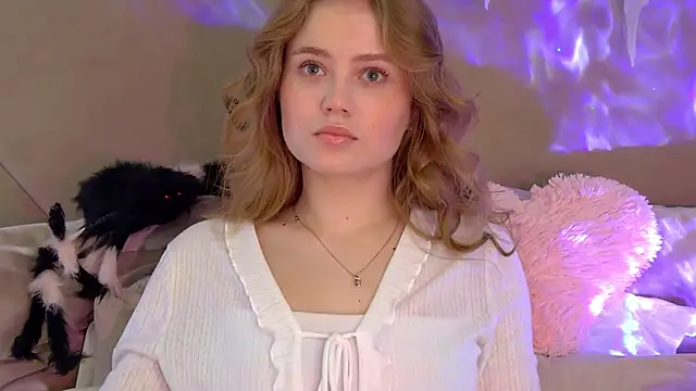 SelinSwarovski online show from October 29, 2025, 5:12 pm