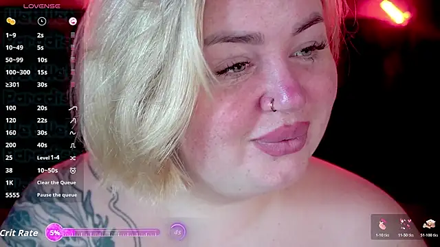 Snapshot of ZaraReignn chatting on November 15, 2025, 7:01 am ZaraReignn online show from November 15, 2025, 7:01 am