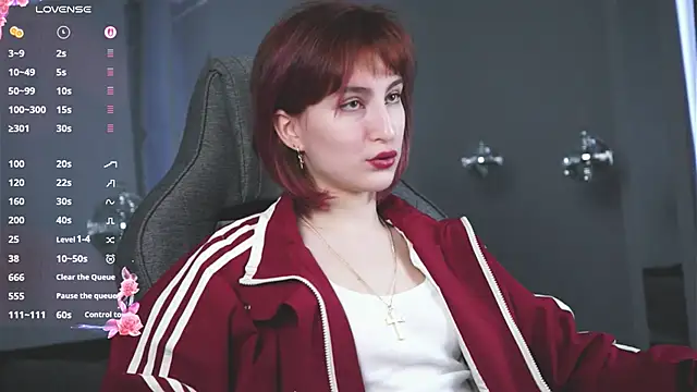 Snapshot of LuxRayi chatting on March 14, 2026, 6:52 am LuxRayi online show from March 14, 2026, 6:52 am