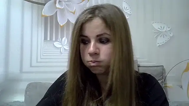 Snapshot of TinaFun4u chatting on November 10, 2025, 8:14 pm TinaFun4u online show from November 10, 2025, 8:14 pm