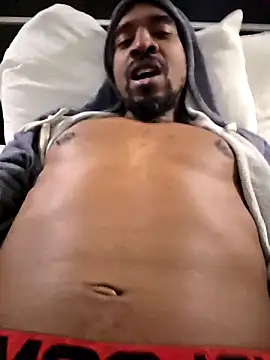 Snapshot of ElJudah7 chatting on November 10, 2025, 10:59 pm ElJudah7 online show from November 10, 2025, 10:59 pm