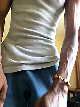 Snapshot of ElJudah7 chatting on December 14, 2025, 2:11 pm ElJudah7 online show from December 14, 2025, 2:11 pm