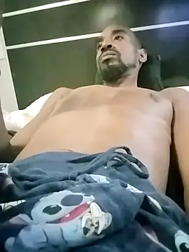 Snapshot of ElJudah7 chatting on November 18, 2025, 8:45 pm ElJudah7 online show from November 18, 2025, 8:45 pm