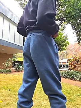 Snapshot of ElJudah7 chatting on November 20, 2025, 1:23 pm ElJudah7 online show from November 20, 2025, 1:23 pm