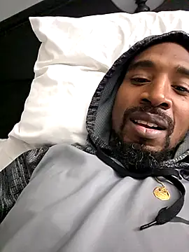 Snapshot of ElJudah7 chatting on November 5, 2025, 7:50 pm ElJudah7 online show from November 5, 2025, 7:50 pm