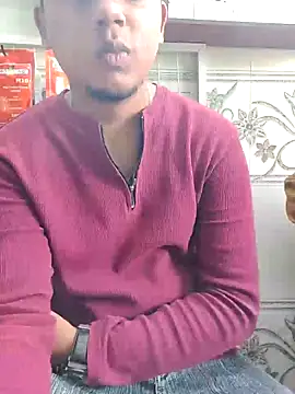 Snapshot of sailord chatting on May 9, 2026, 7:34 am sailord online show from May 9, 2026, 7:34 am