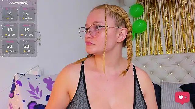 Mila Volkovich online show from March 18, 2025, 12:17 pm