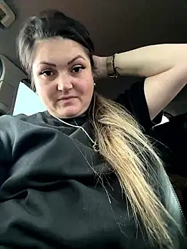 juanadiamond online show from December 7, 2024, 11:56 am