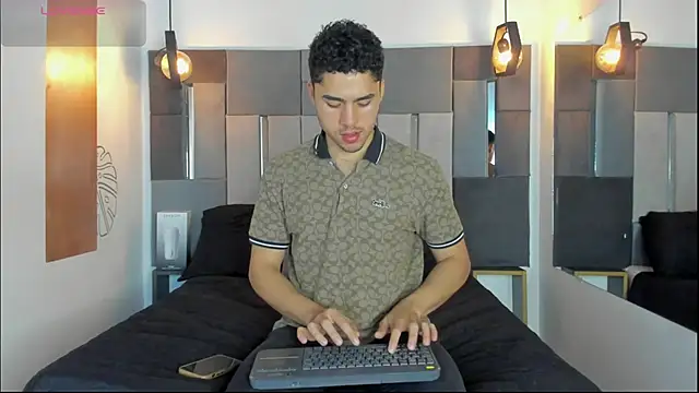 LiamNovak online show from January 8, 2026, 3:07 pm