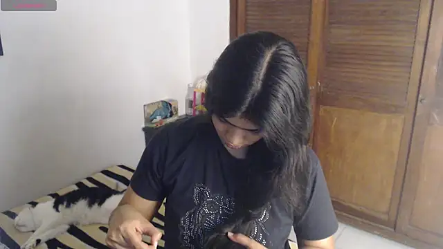 Snapshot of Pocahontas_Princess_ chatting on December 14, 2025, 4:29 am Pocahontas Princess online show from December 14, 2025, 4:29 am