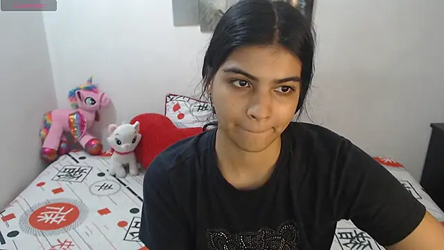 Snapshot of Pocahontas_Princess_ chatting on October 14, 2025, 2:39 pm Pocahontas Princess online show from October 14, 2025, 2:39 pm