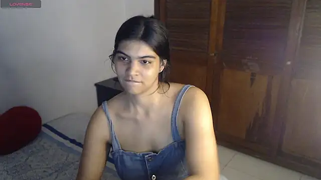 Snapshot of Pocahontas_Princess_ chatting on October 31, 2025, 3:03 am Pocahontas Princess online show from October 31, 2025, 3:03 am