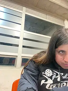 girl anni online show from February 26, 2025, 1:14 am