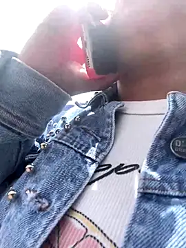 Snapshot of girl_anni chatting on November 1, 2025, 3:50 pm girl anni online show from November 1, 2025, 3:50 pm