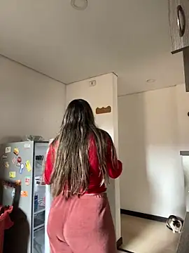 Snapshot of girl_anni chatting on October 29, 2025, 3:55 pm girl anni online show from October 29, 2025, 3:55 pm