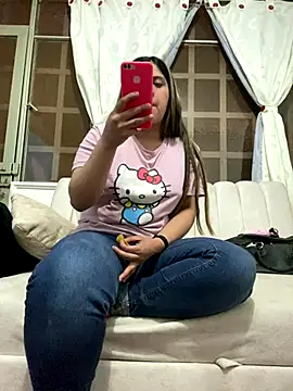 Snapshot of girl_anni chatting on October 17, 2025, 4:05 am girl anni online show from October 17, 2025, 4:05 am