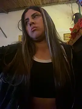 Snapshot of girl_anni chatting on November 6, 2025, 5:11 am girl anni online show from November 6, 2025, 5:11 am