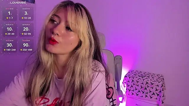 Snapshot of Sakito_Tokio chatting on April 7, 2026, 8:54 pm Sakito Tokio online show from April 7, 2026, 8:54 pm