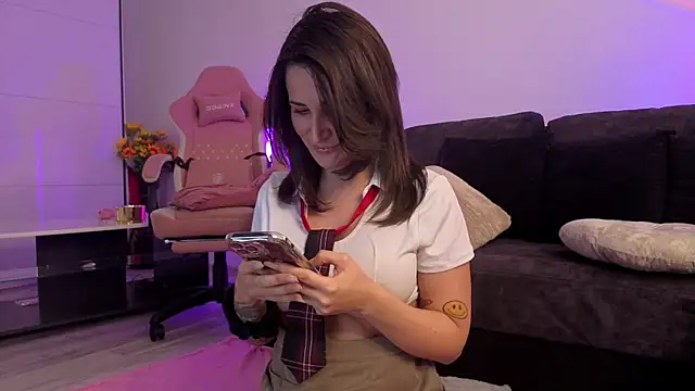 Snapshot of KimSkyex chatting on October 31, 2025, 10:01 am KimSkyex online show from October 31, 2025, 10:01 am