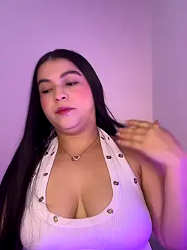 Snapshot of Blancanievess chatting on October 9, 2025, 10:32 pm Blancanievess online show from October 9, 2025, 10:32 pm