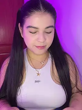 Snapshot of Blancanievess chatting on November 13, 2025, 12:03 am Blancanievess online show from November 13, 2025, 12:03 am