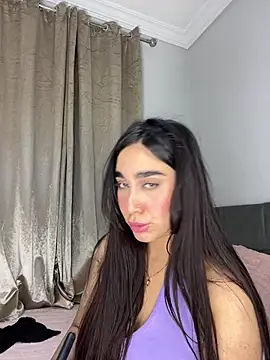 Meryem Queen online show from May 13, 2026, 1:56 am