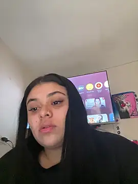 Snapshot of alissonfernandez_ chatting on June 25, 2026, 7:52 pm alissonfernandez online show from June 25, 2026, 7:52 pm