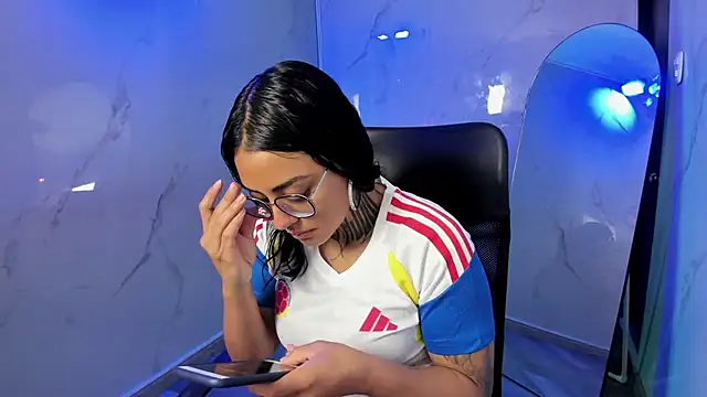 Snapshot of Lovely_celeste chatting on July 7, 2026, 12:52 pm Lovely celeste online show from July 7, 2026, 12:52 pm