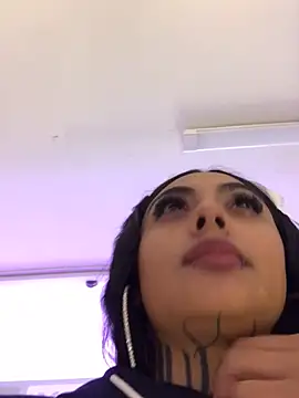 Snapshot of Lovely_celeste chatting on October 17, 2025, 4:27 am Lovely celeste online show from October 17, 2025, 4:27 am